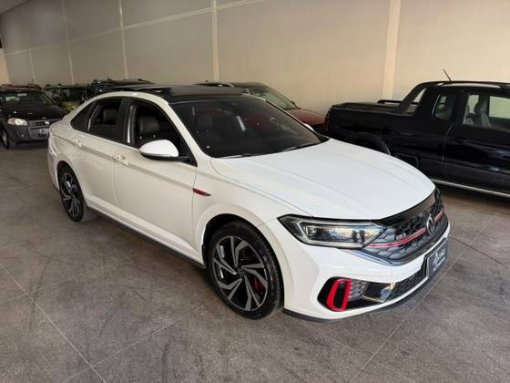 VOLKSWAGEN JETTA 2.0 350 TSI GASOLINA GLI DSG VOLKSWAGEN JETTA 2.0 350 TSI GASOLINA GLI DSG
